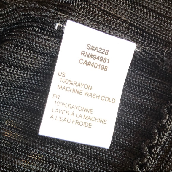 Forever 21 Black Knit Vest Women Sz M Drape Sleeveless Semi-Sheer Adult - Picture 5 of 5